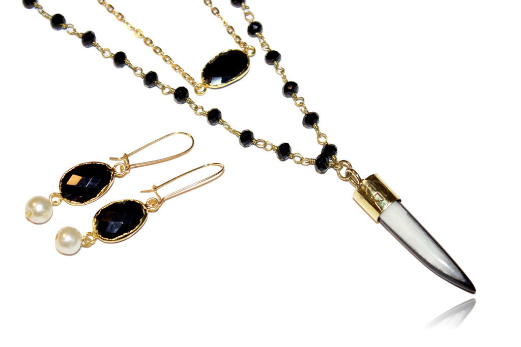 Teri' (Black Onyx) Necklace - Gold – Laura Grove Design
